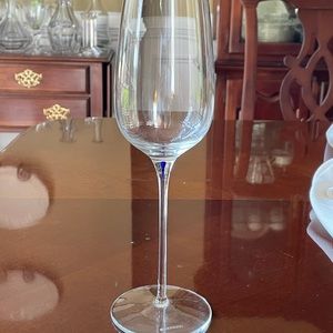 $5 - Single Leonardo Wine Glass, Dark Cobalt Blue in Stem, 10”